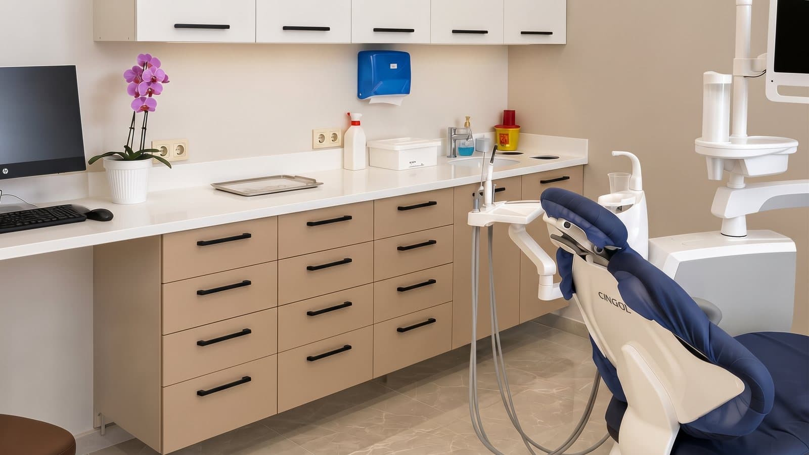 Treatment room at Koza Dent clinic